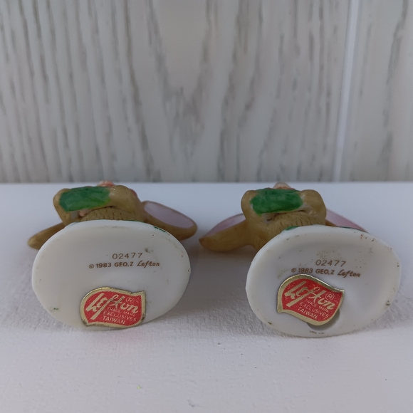 Vintage 80s Lefton 02477 Christmas Mouse mice Wreath tiny figure bow big ear - Picture 8 of 9